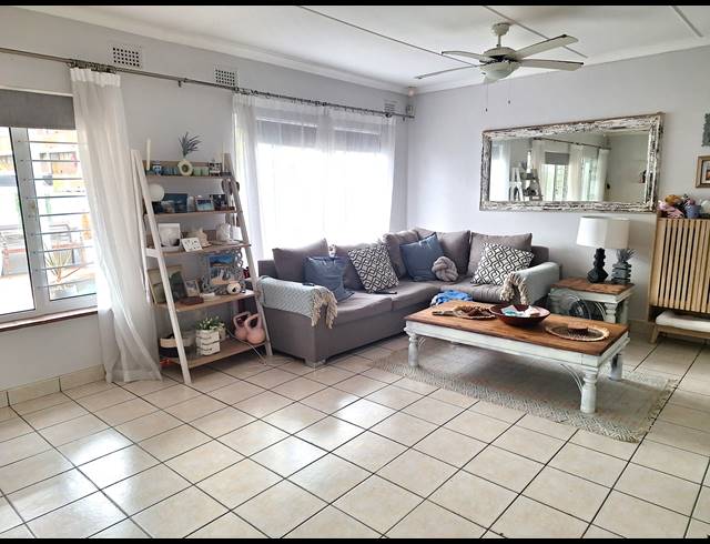 2 BEDROOM TOWNHOUSE TO LET IN UMHLANGA CENTRAL
